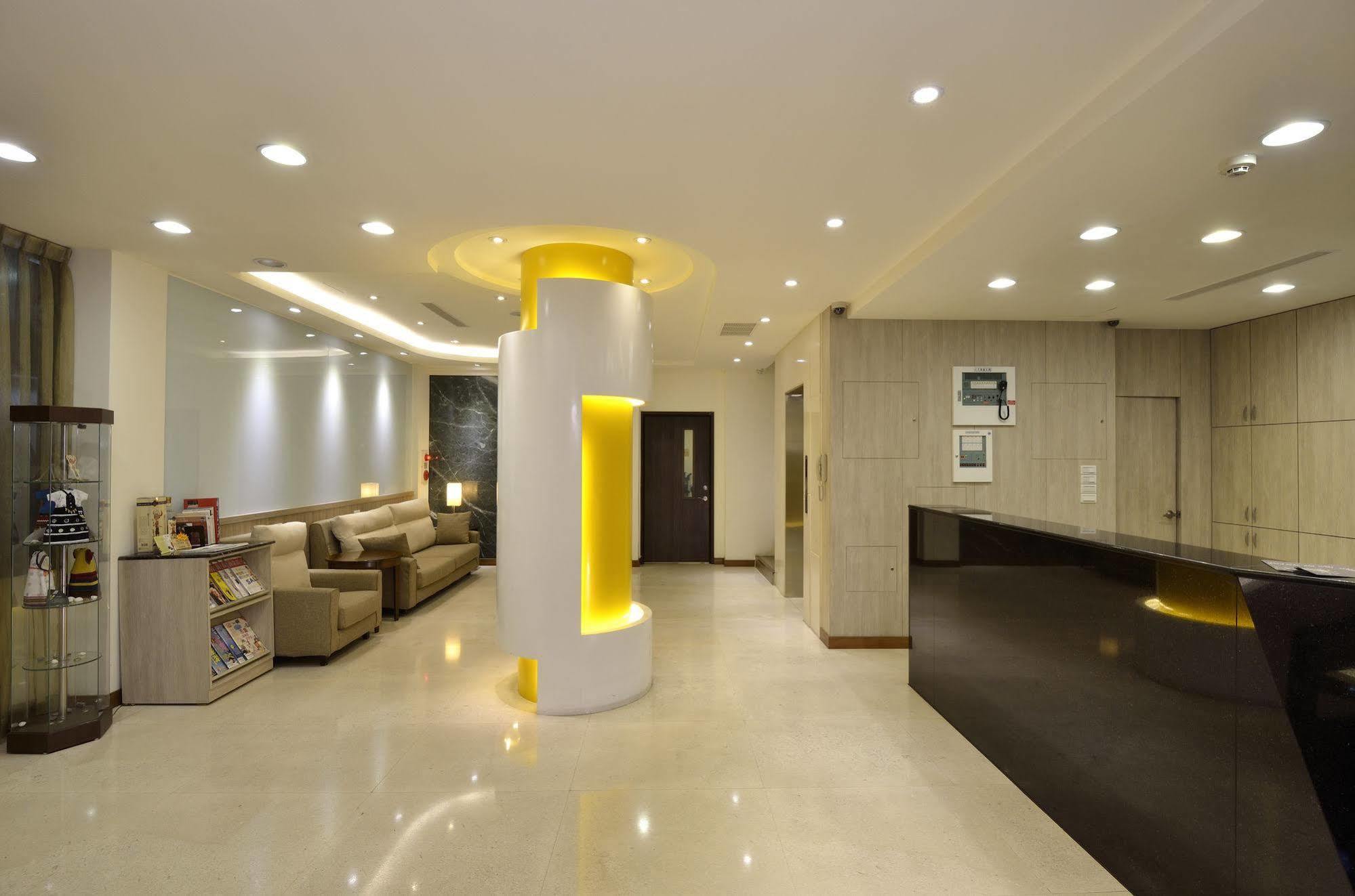 Fupin Hotel Хуалянь Екстер'єр фото